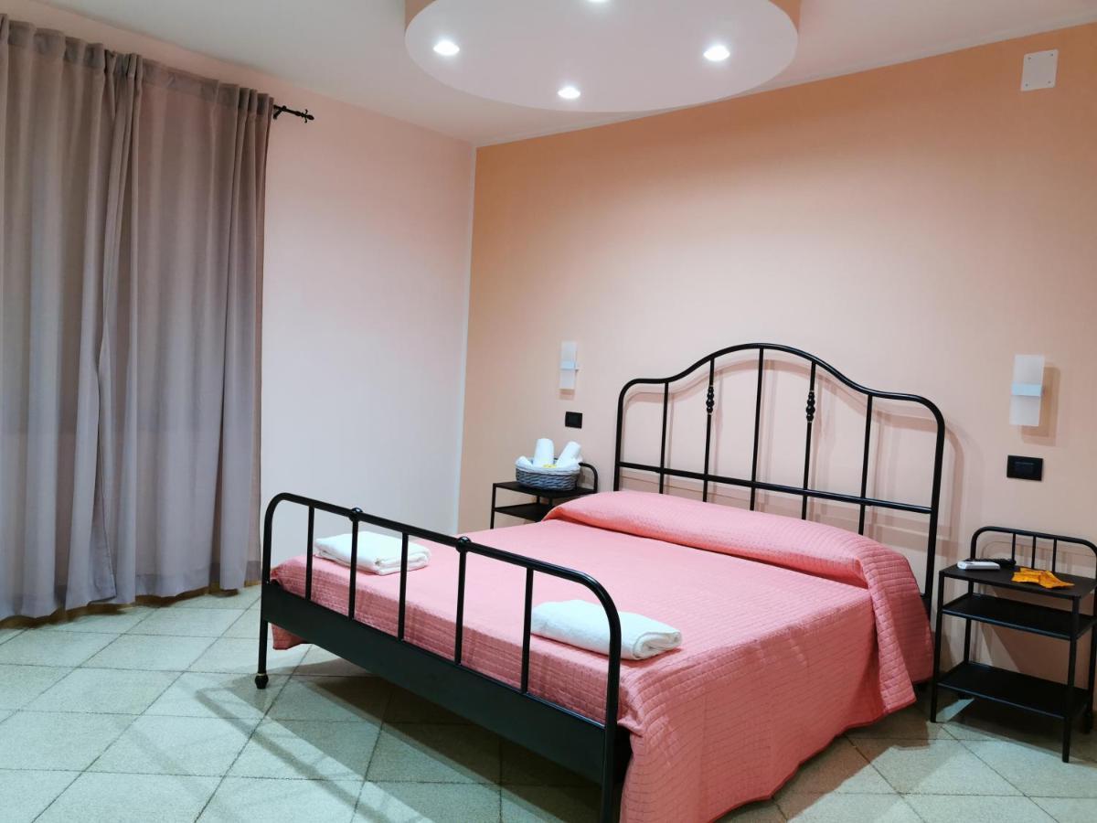 Bed And Breakfast Picentia 19 Pontecagnano Exteriör bild